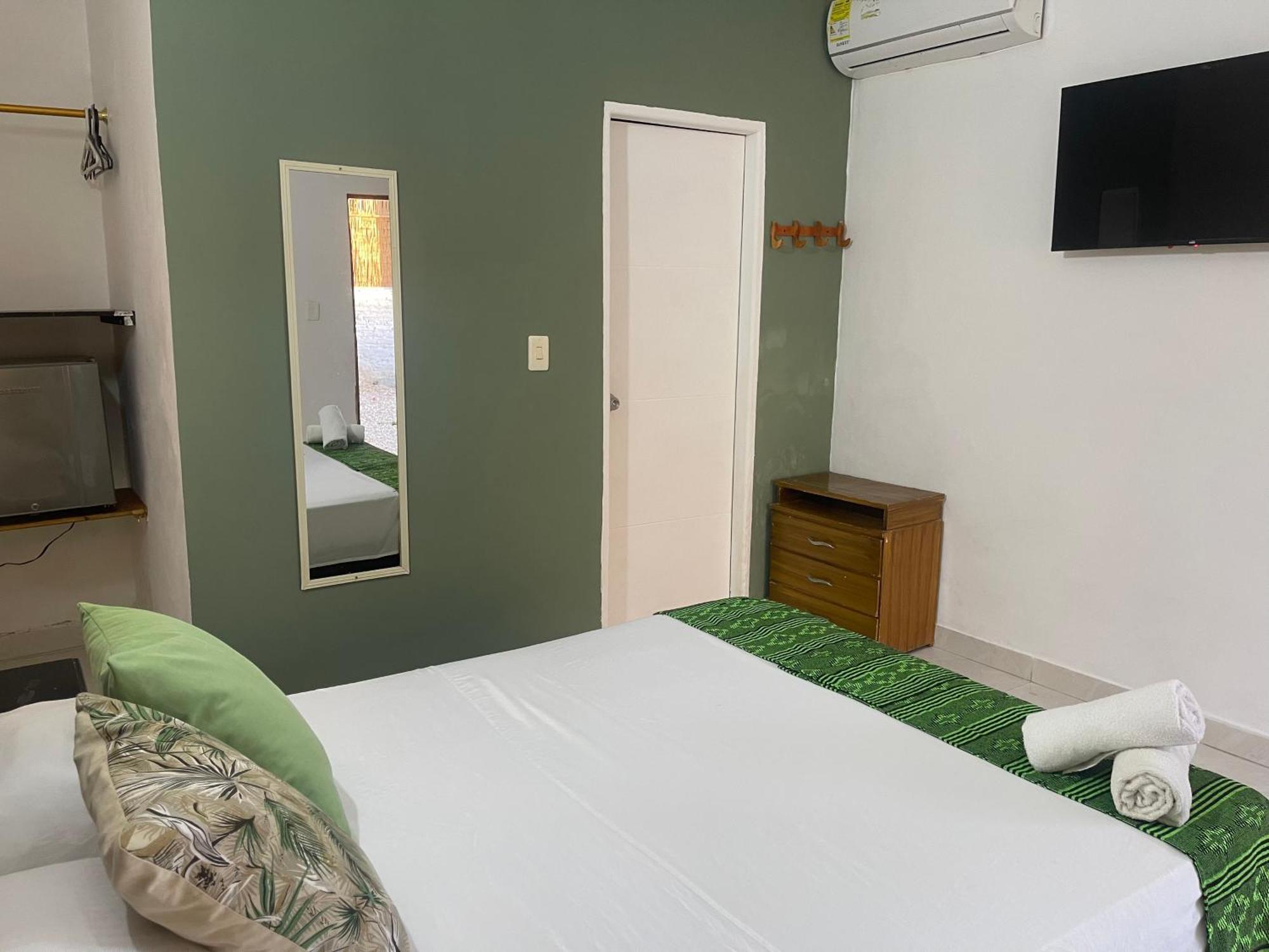 White Taganga Hotel Kültér fotó